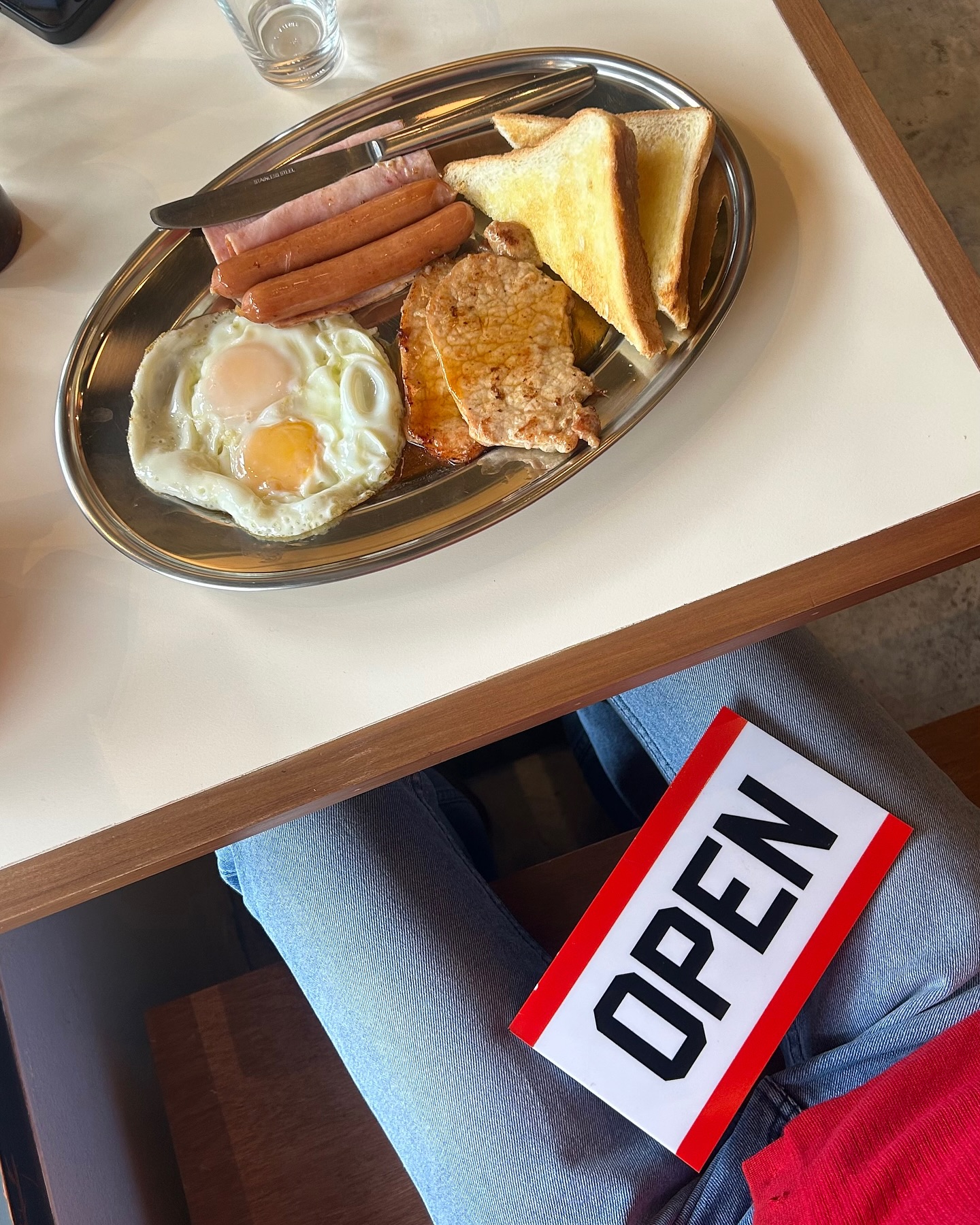 แพรว - เฌอมาวีร์ สุวรรณภานุโชค