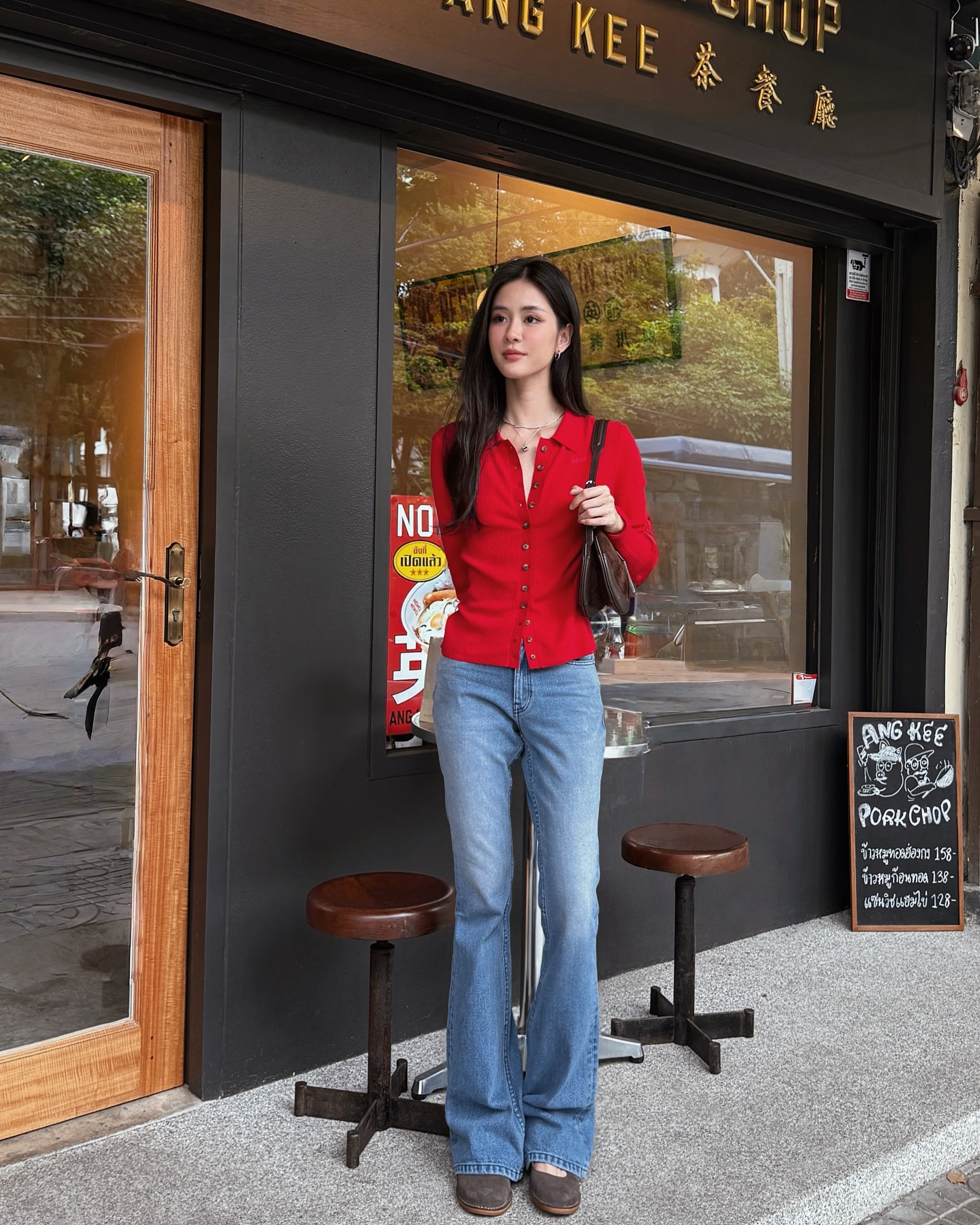 แพรว - เฌอมาวีร์ สุวรรณภานุโชค