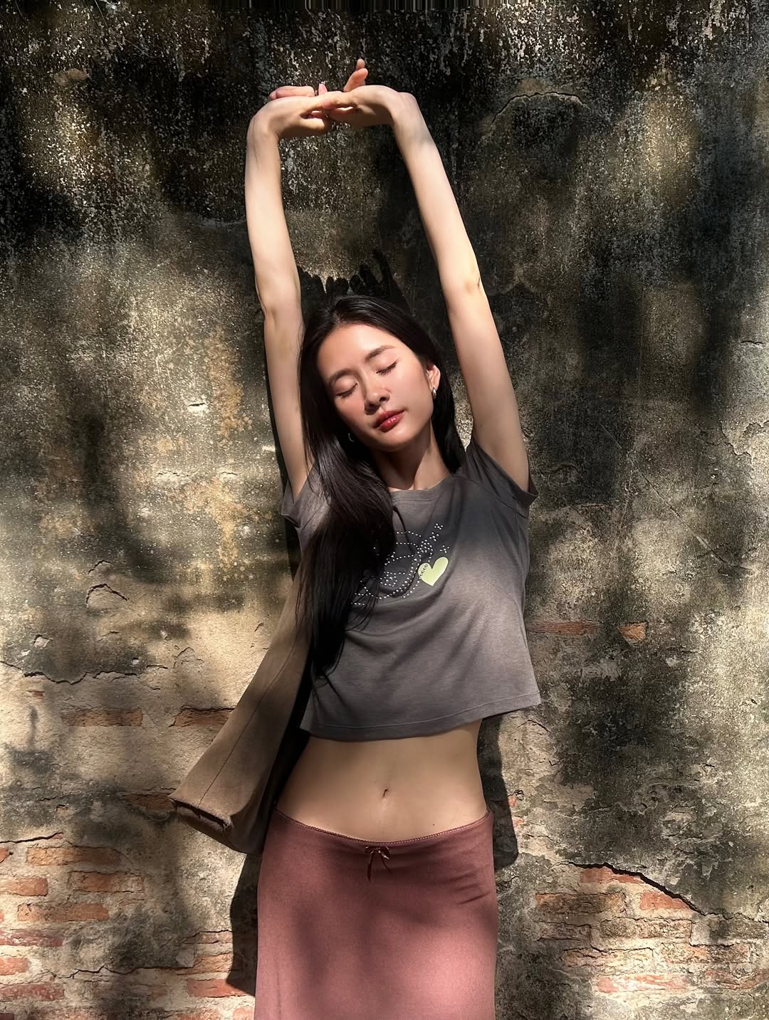 แพรว - เฌอมาวีร์ สุวรรณภานุโชค