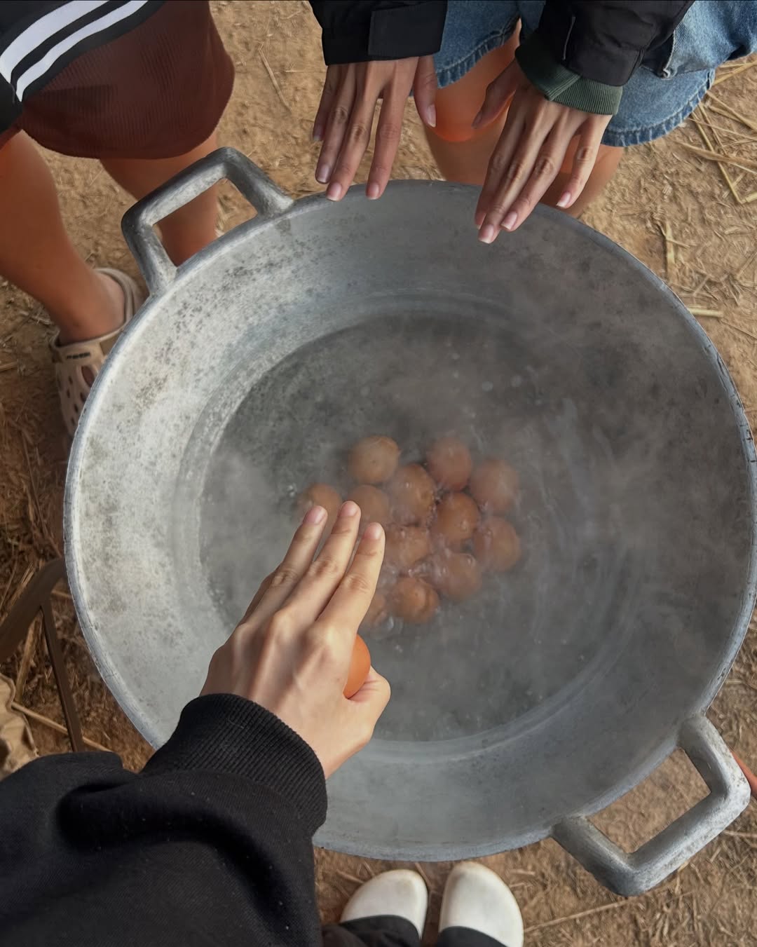 แพรว - เฌอมาวีร์ สุวรรณภานุโชค