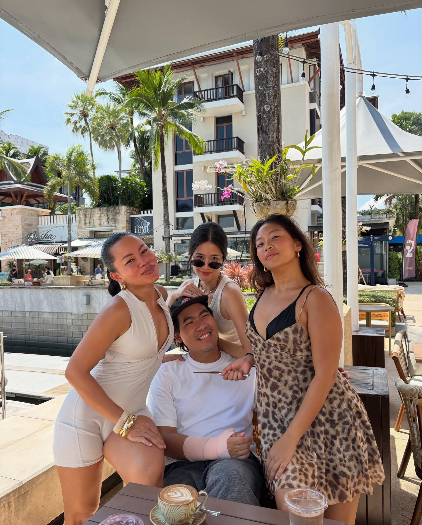 แพรว - เฌอมาวีร์ สุวรรณภานุโชค