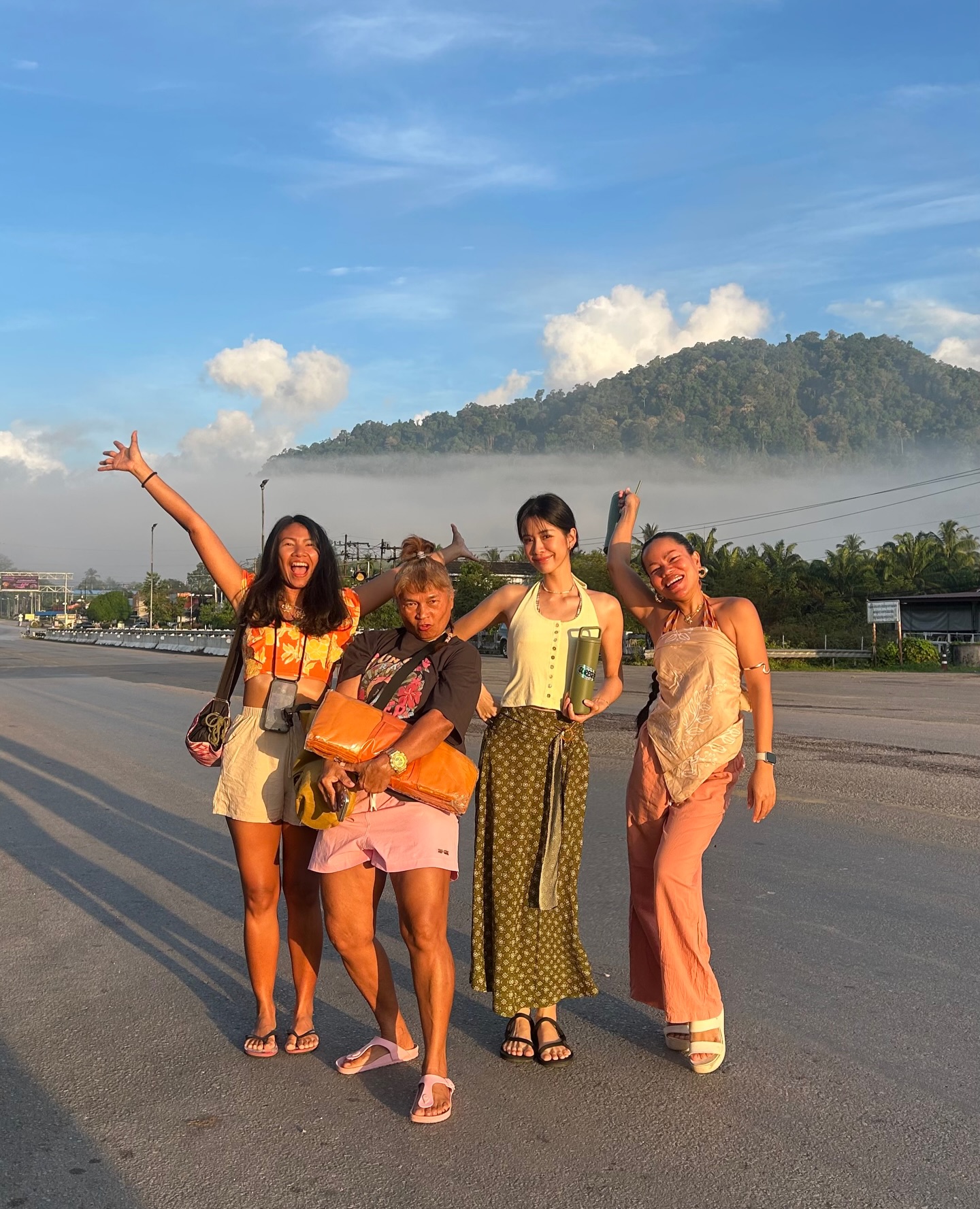 แพรว - เฌอมาวีร์ สุวรรณภานุโชค