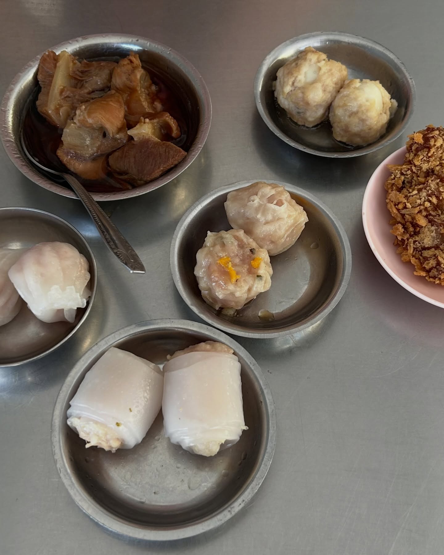 แพรว - เฌอมาวีร์ สุวรรณภานุโชค