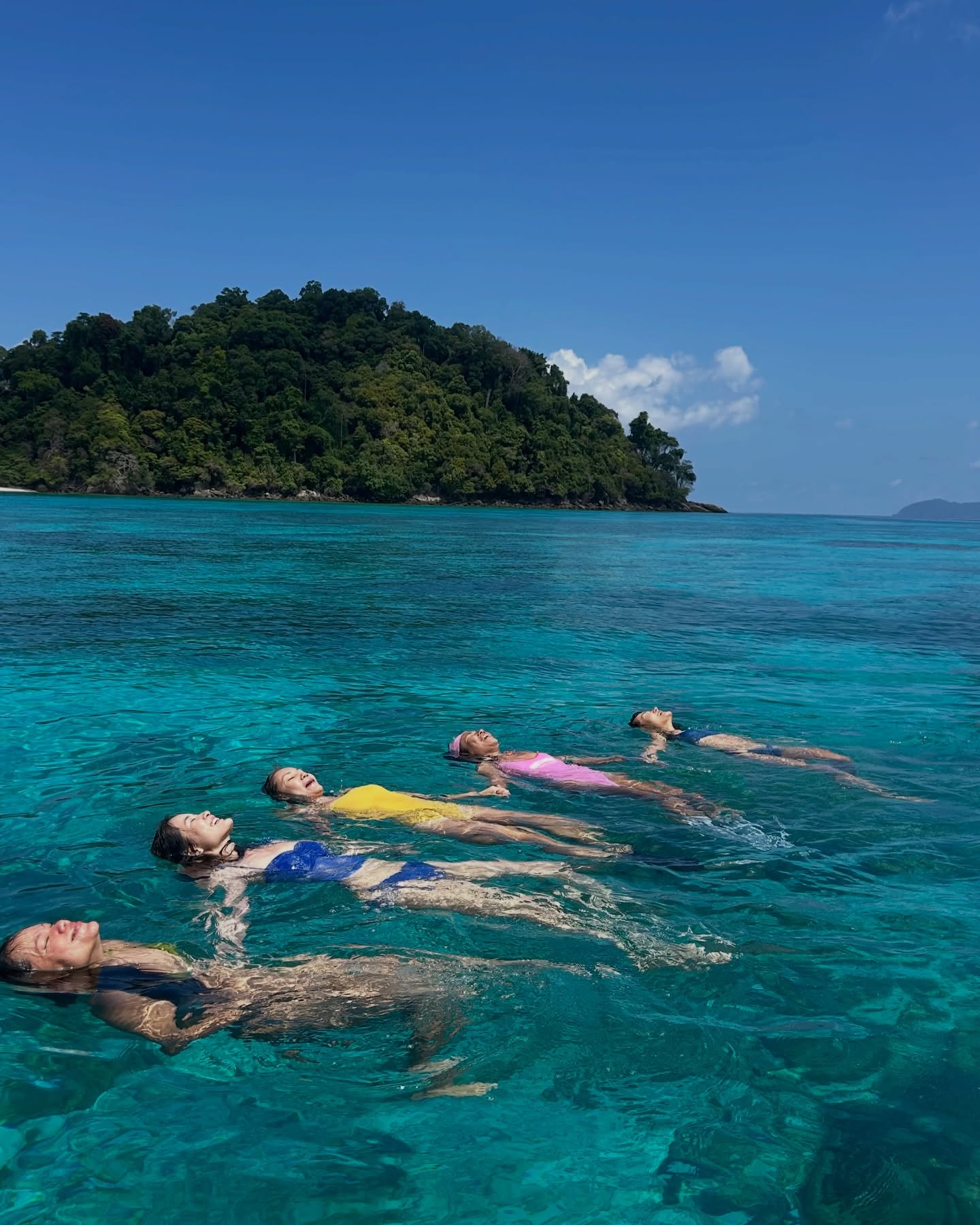 แพรว - เฌอมาวีร์ สุวรรณภานุโชค
