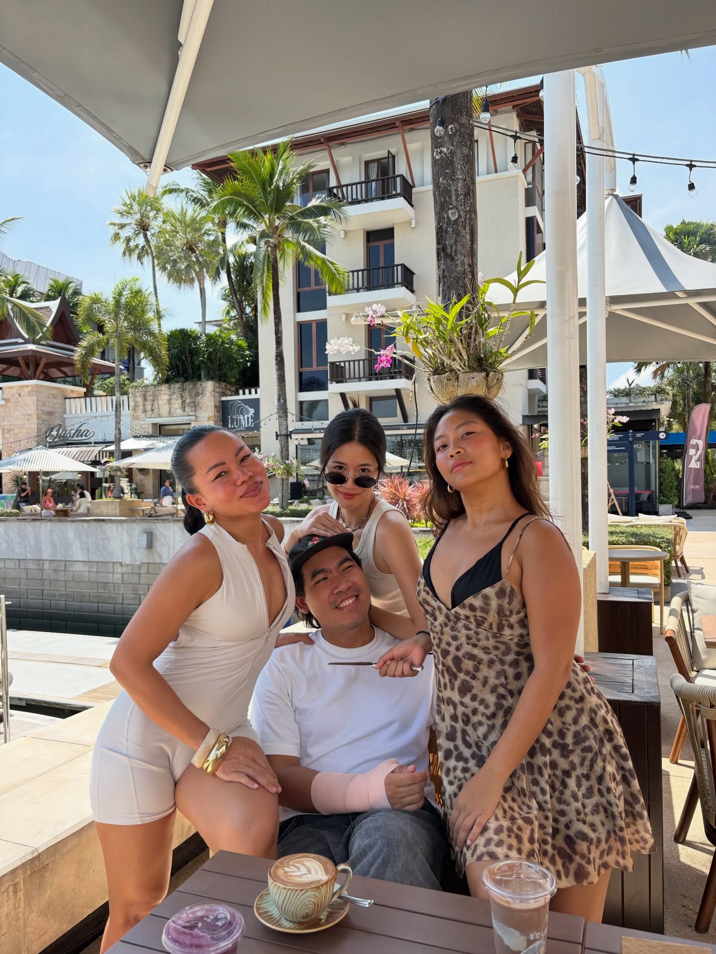 แพรว - เฌอมาวีร์ สุวรรณภานุโชค