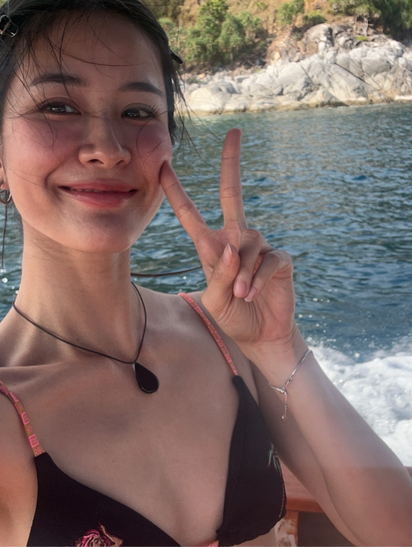 แพรว - เฌอมาวีร์ สุวรรณภานุโชค