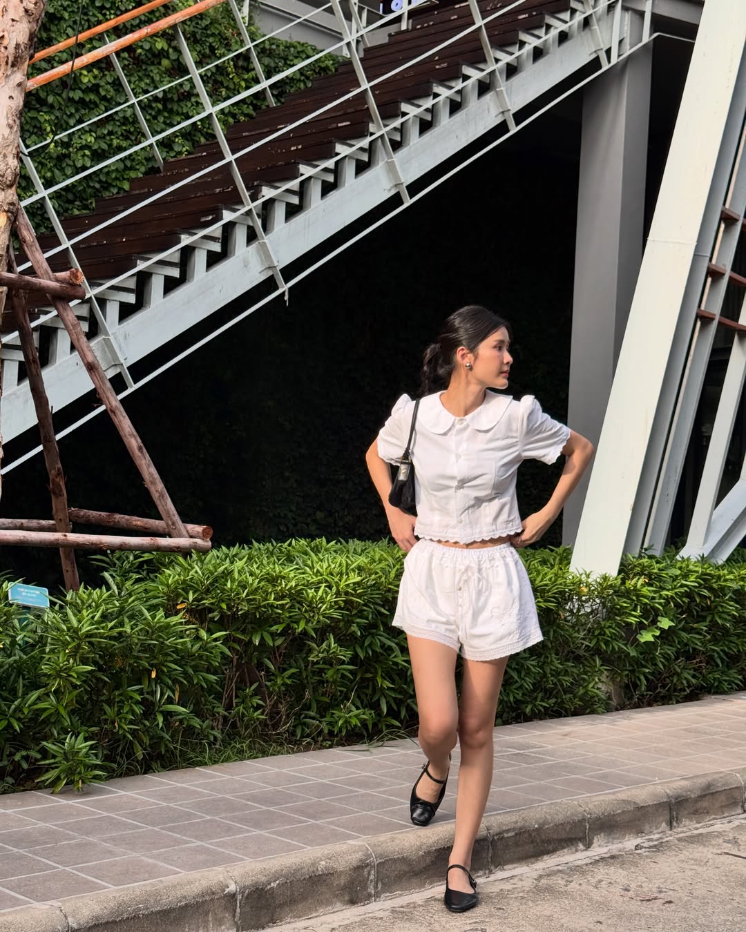 แพรว - เฌอมาวีร์ สุวรรณภานุโชค