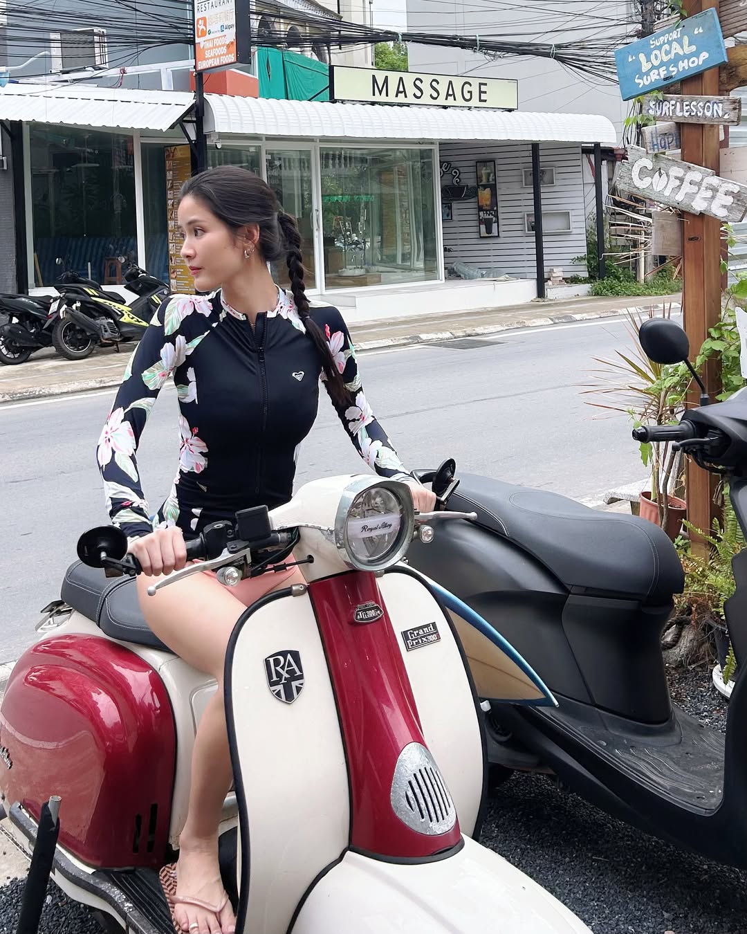 แพรว - เฌอมาวีร์ สุวรรณภานุโชค