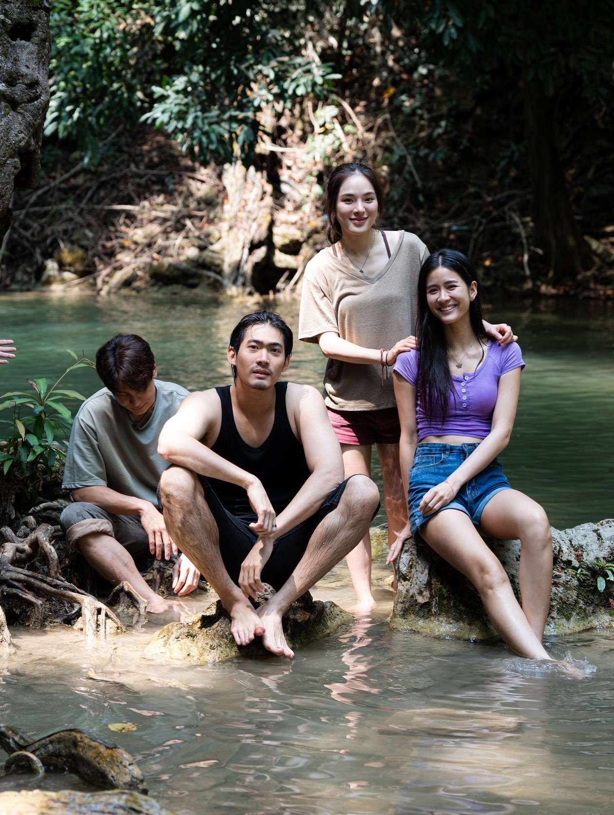 แพรว - เฌอมาวีร์ สุวรรณภานุโชค
