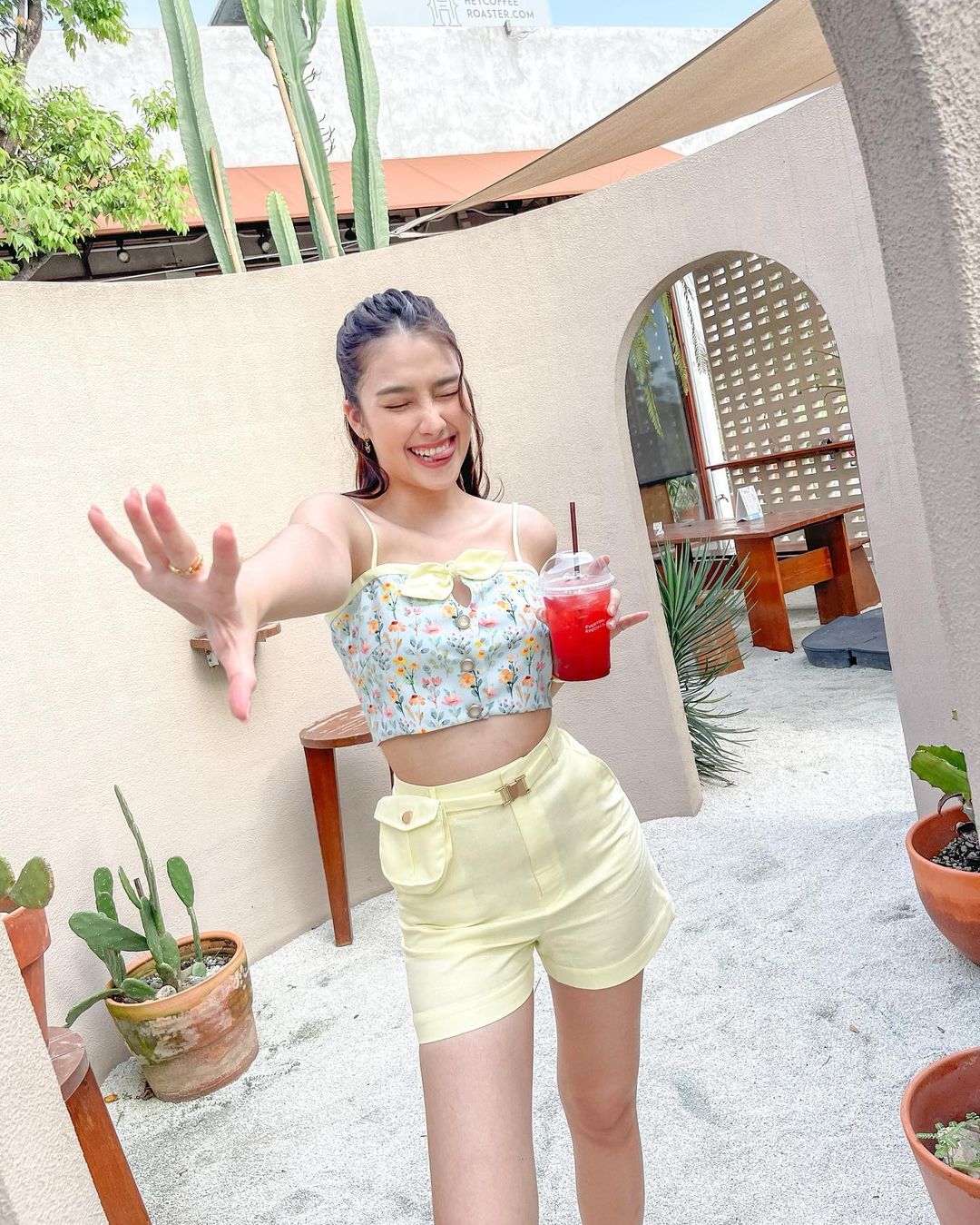 ฮาน่า ลีวิส