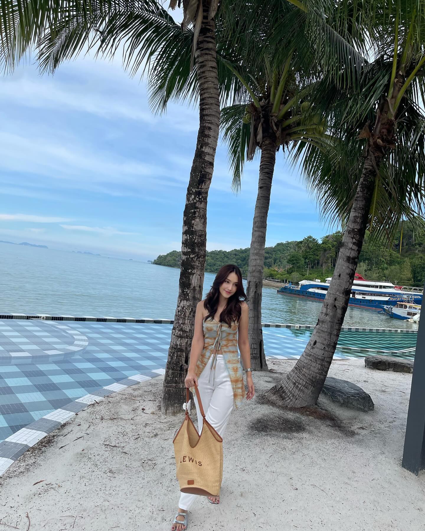 ฮาน่า ลีวิส