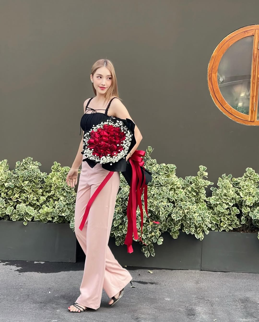 ฮาน่า ลีวิส