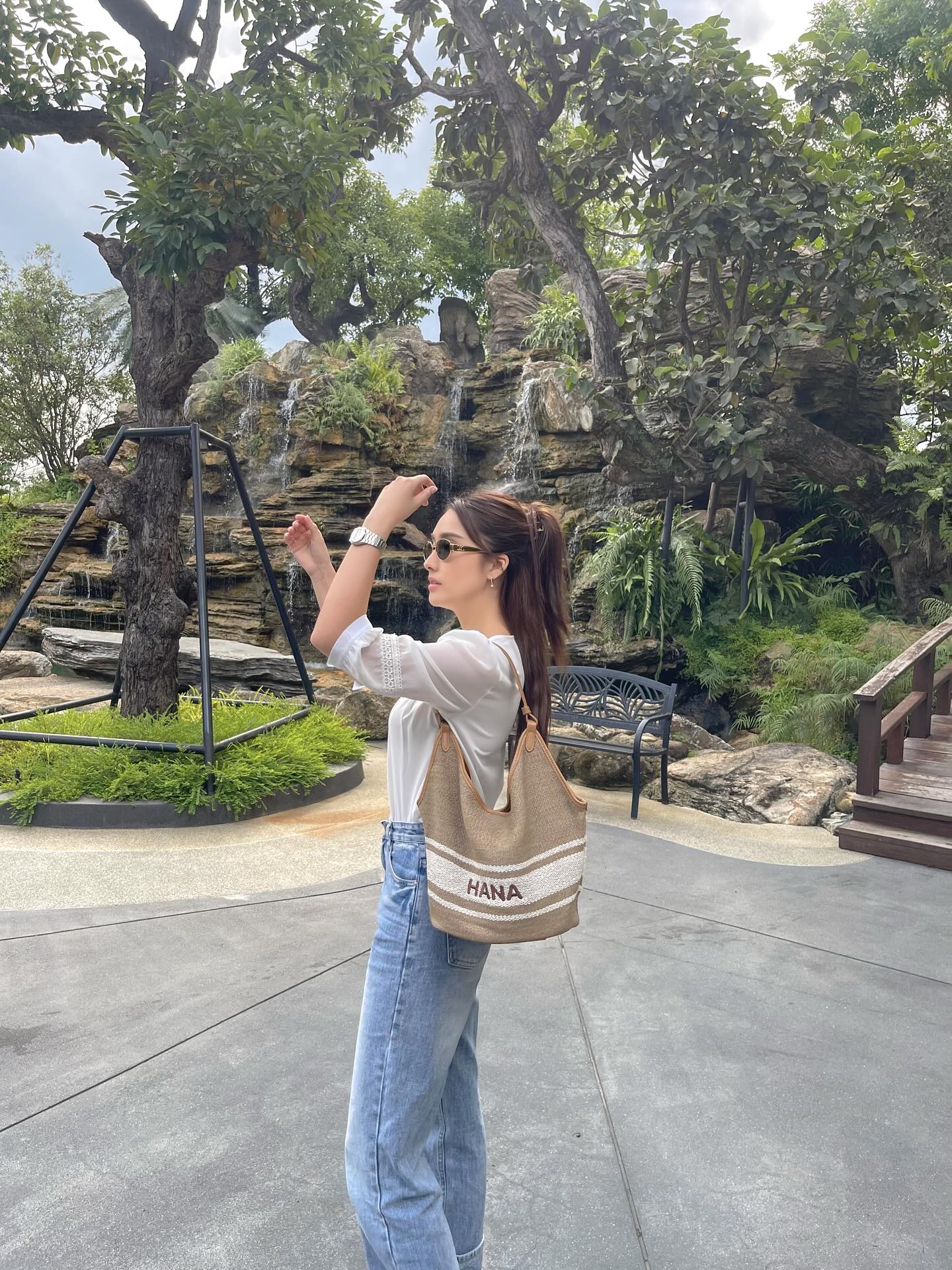 ฮาน่า ลีวิส