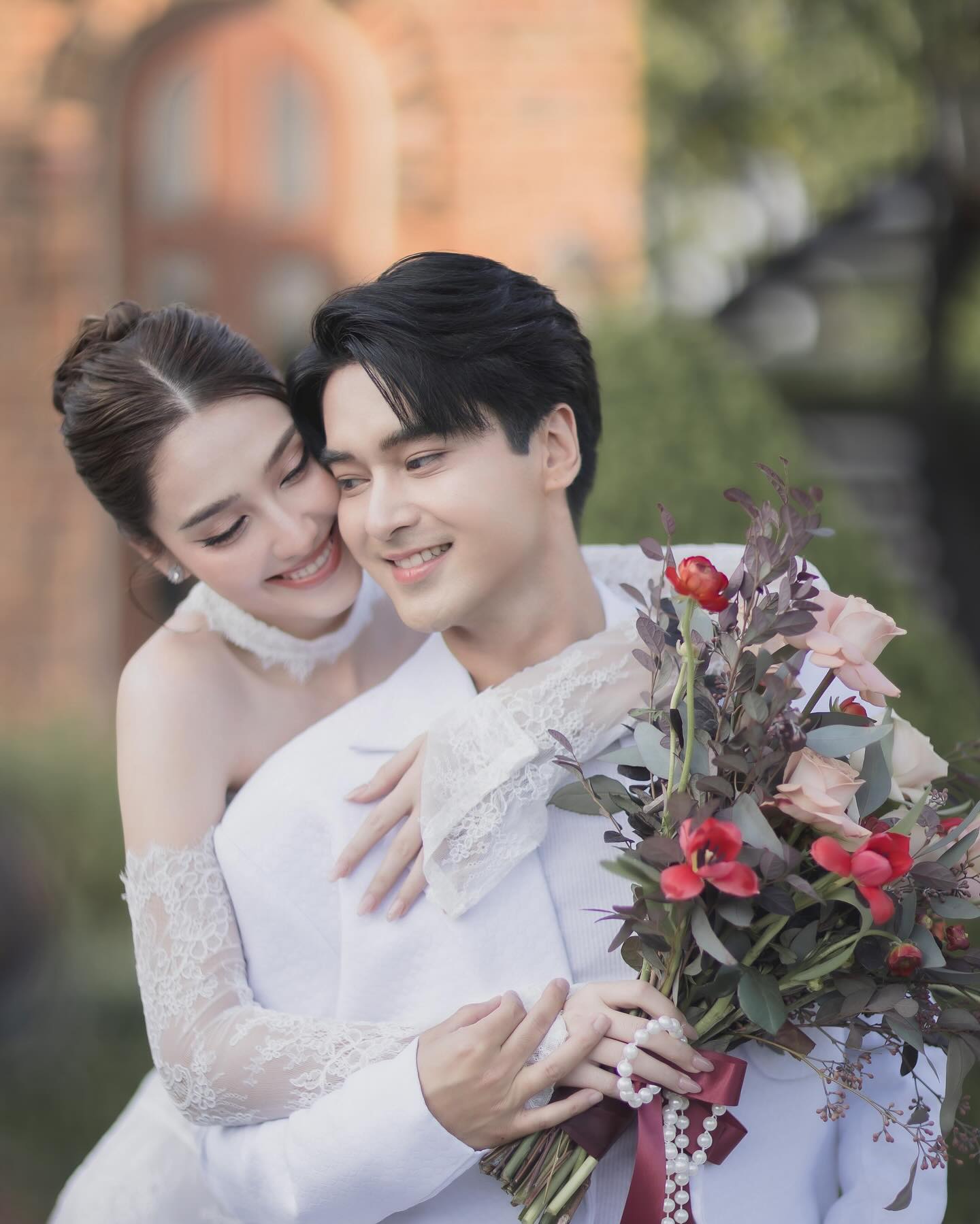 ฮาน่า ลีวิส