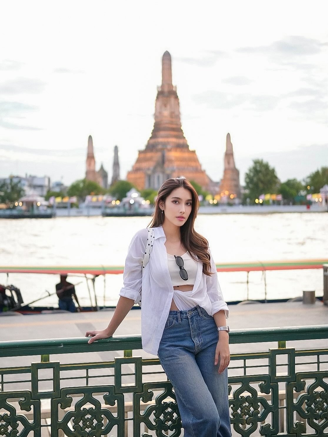 ฮาน่า ลีวิส