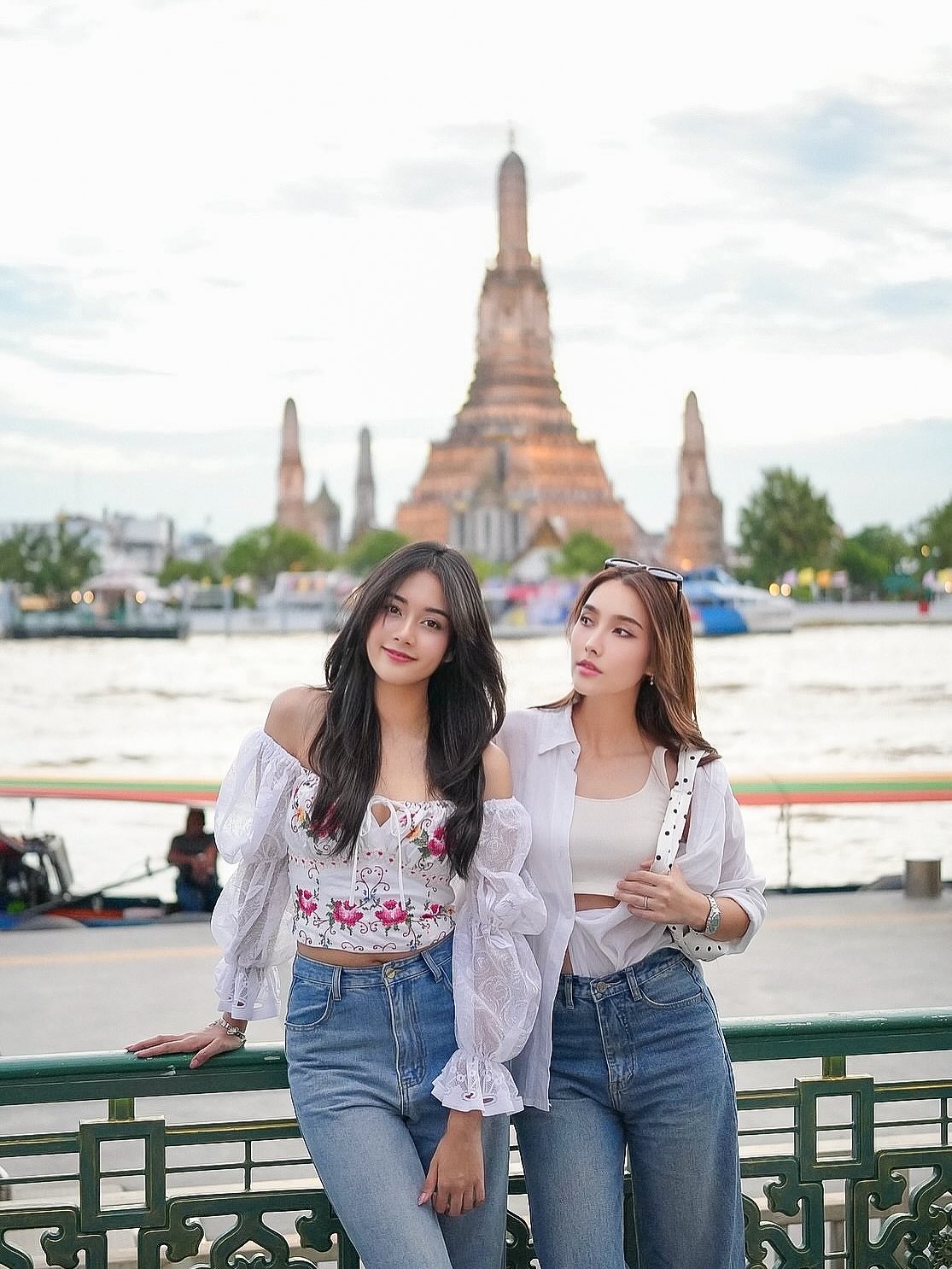 ฮาน่า ลีวิส