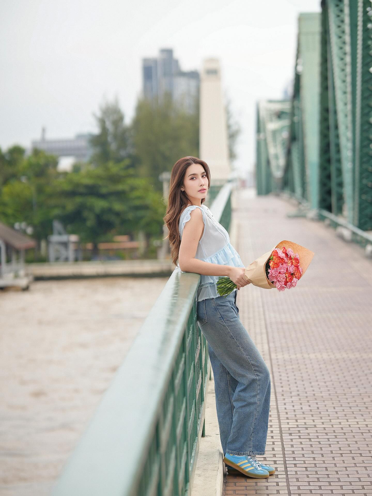 ฮาน่า ลีวิส