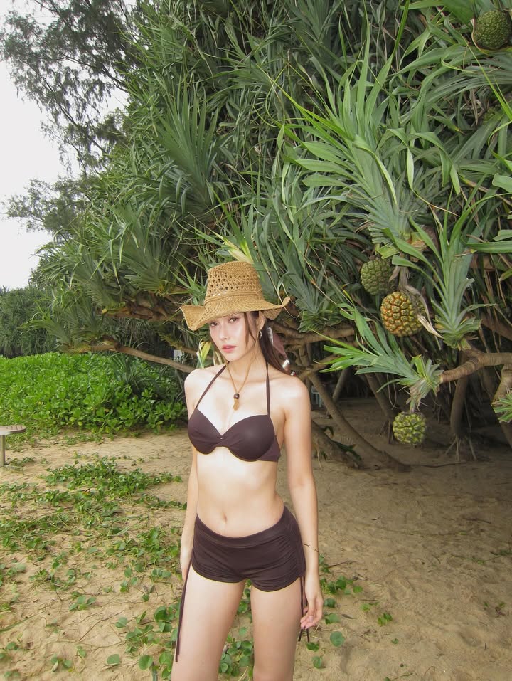 ฮาน่า ลีวิส