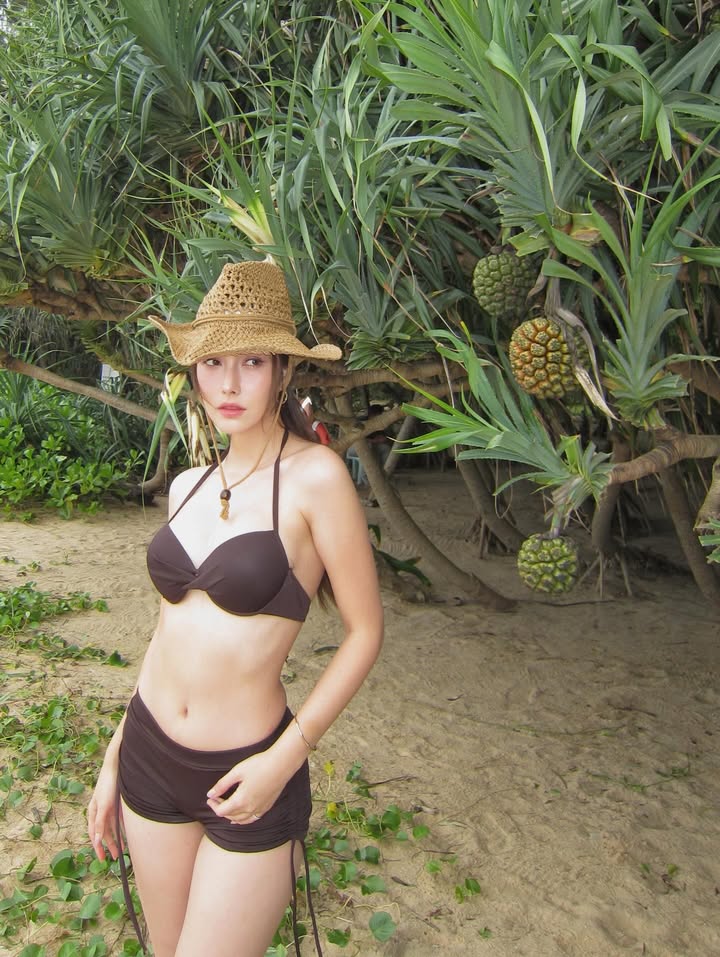 ฮาน่า ลีวิส