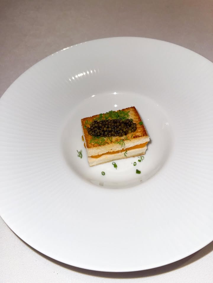 ฮาน่า ลีวิส