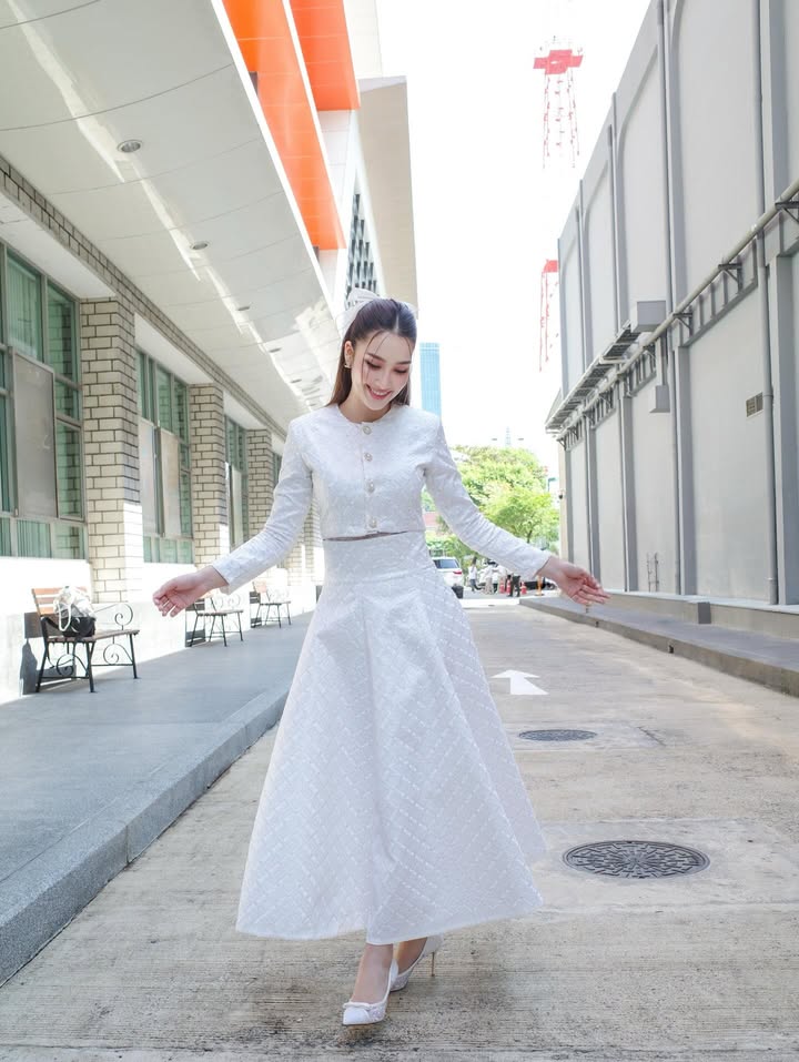 ฮาน่า ลีวิส