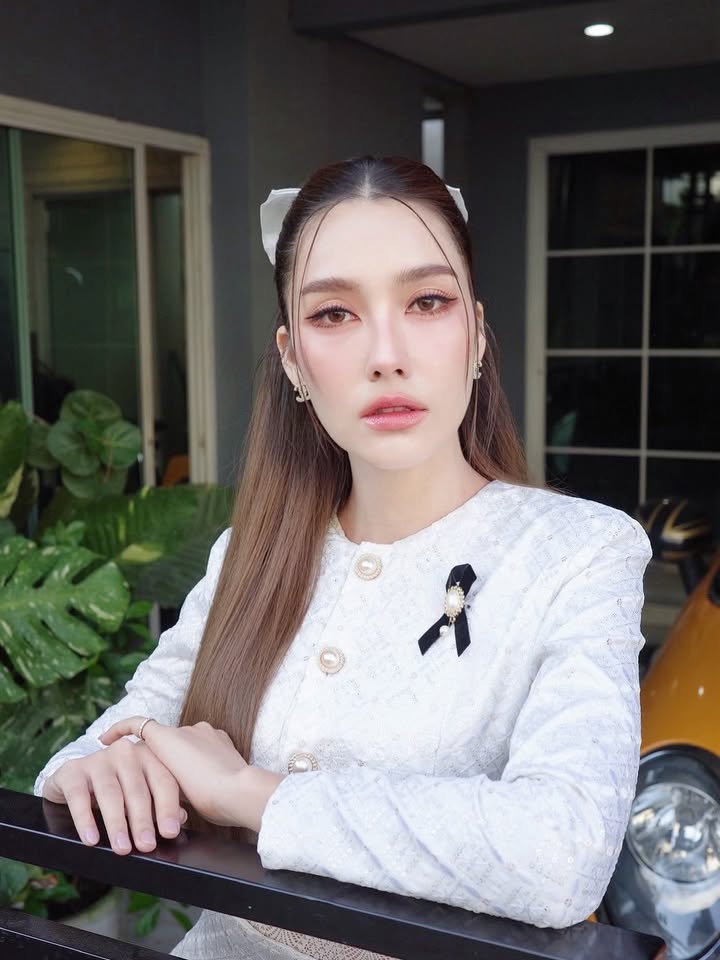 ฮาน่า ลีวิส