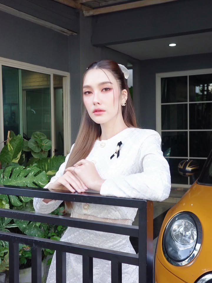 ฮาน่า ลีวิส