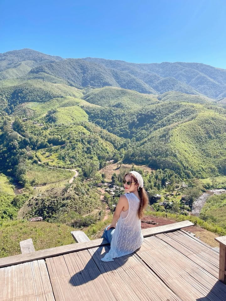 ฮาน่า ลีวิส