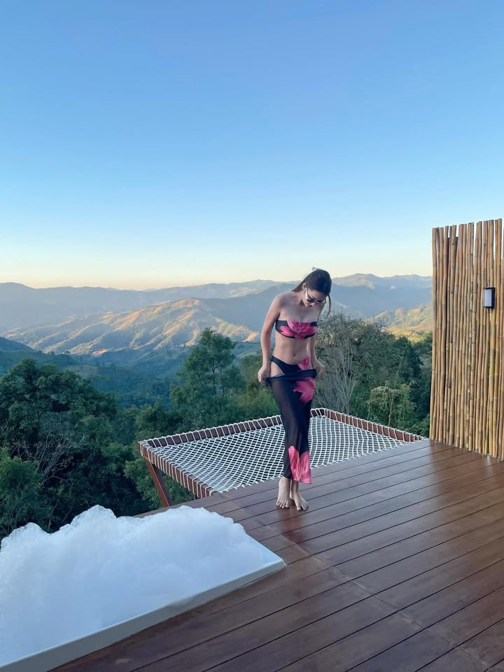 ฮาน่า ลีวิส