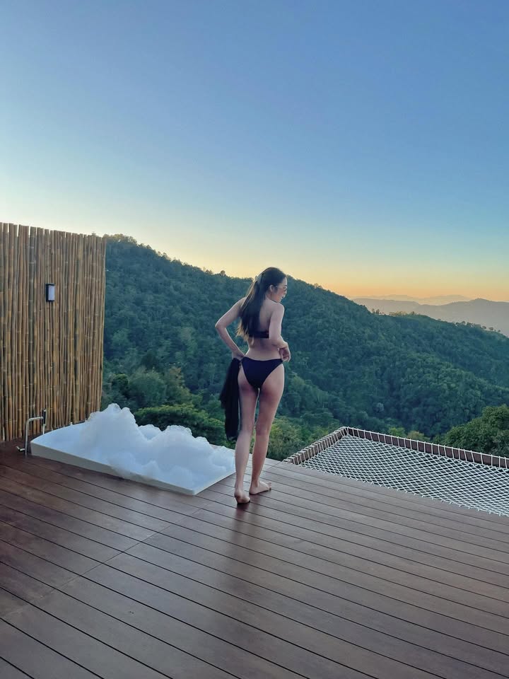 ฮาน่า ลีวิส