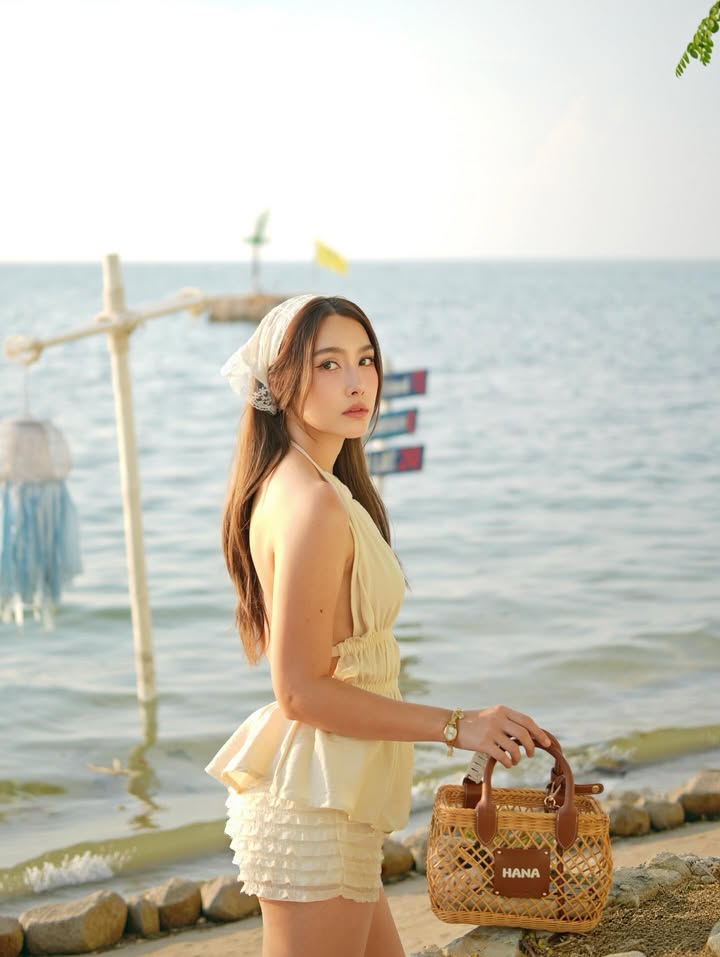 ฮาน่า ลีวิส