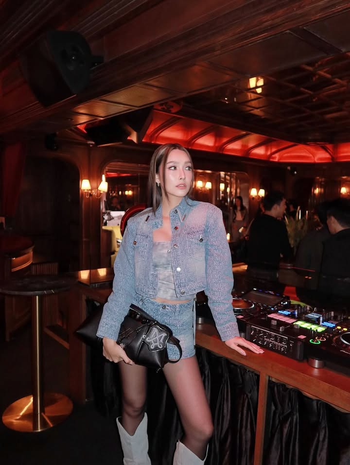 ฮาน่า ลีวิส