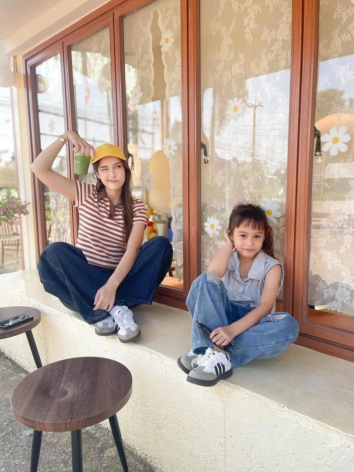 ฮาน่า ลีวิส