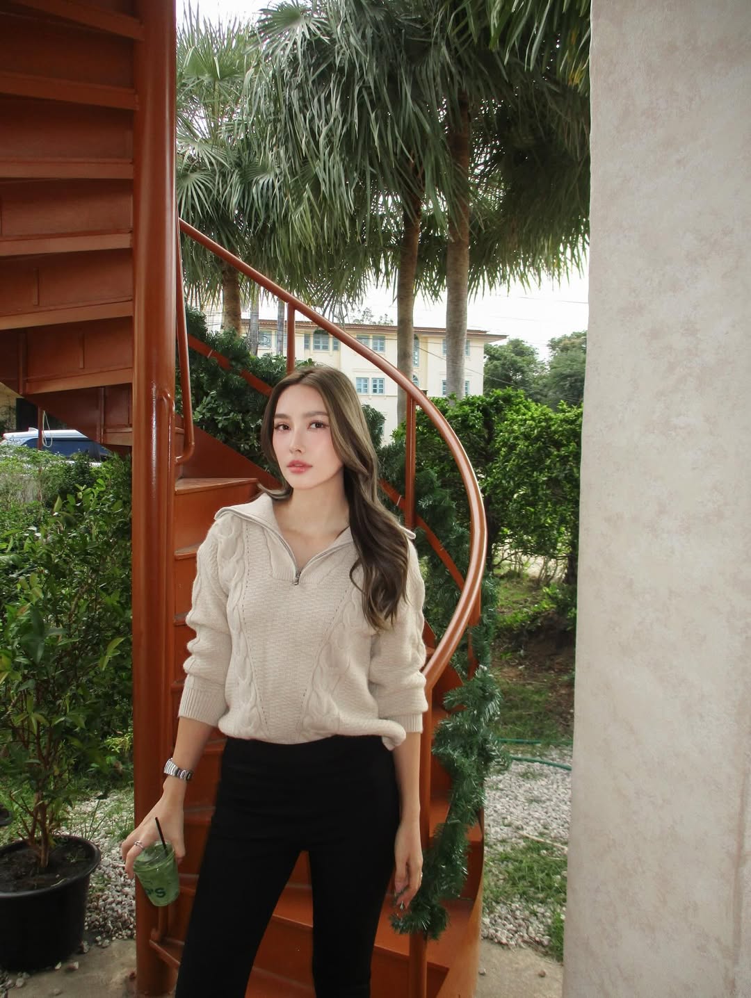 ฮาน่า ลีวิส