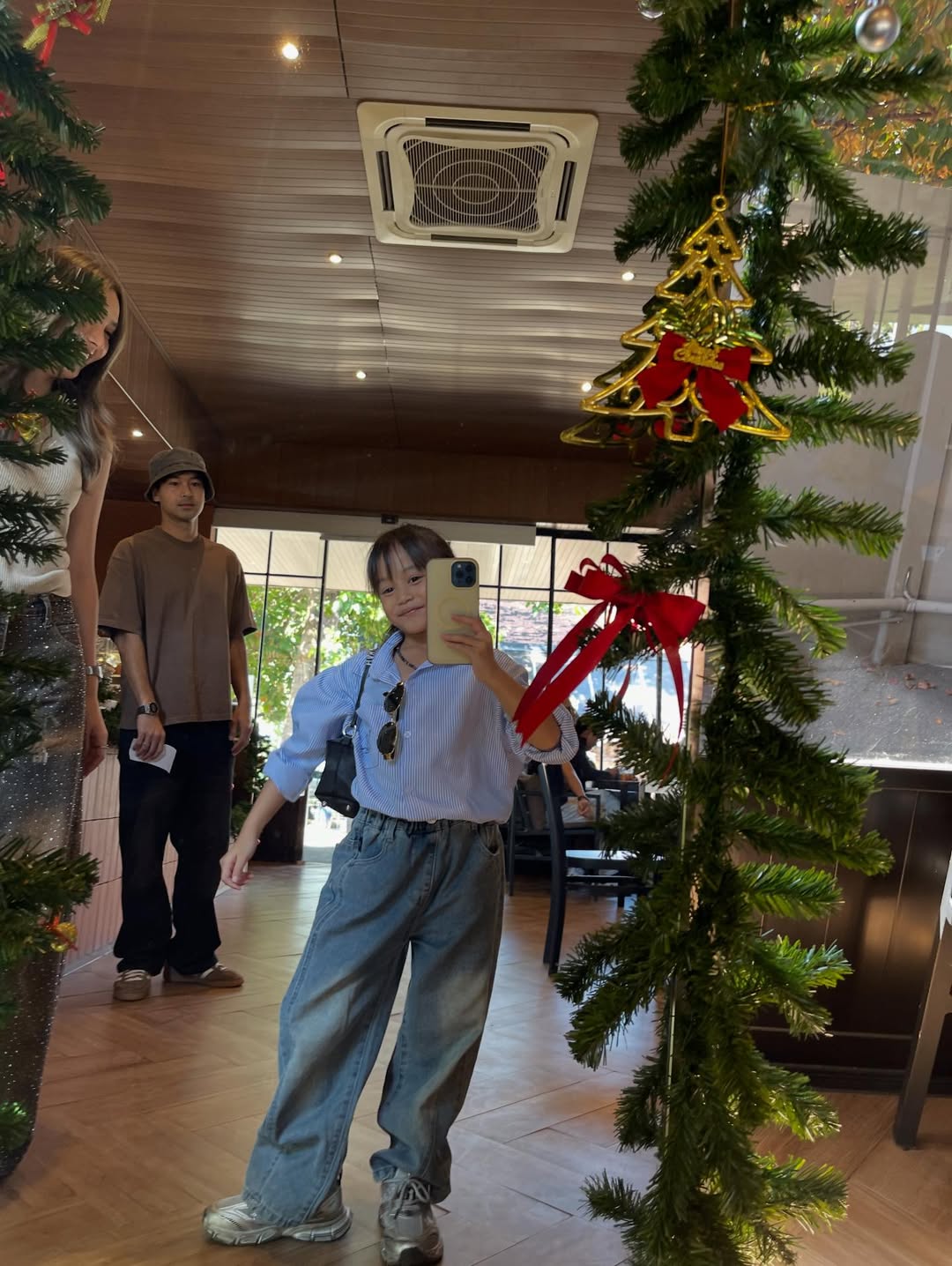 ฮาน่า ลีวิส