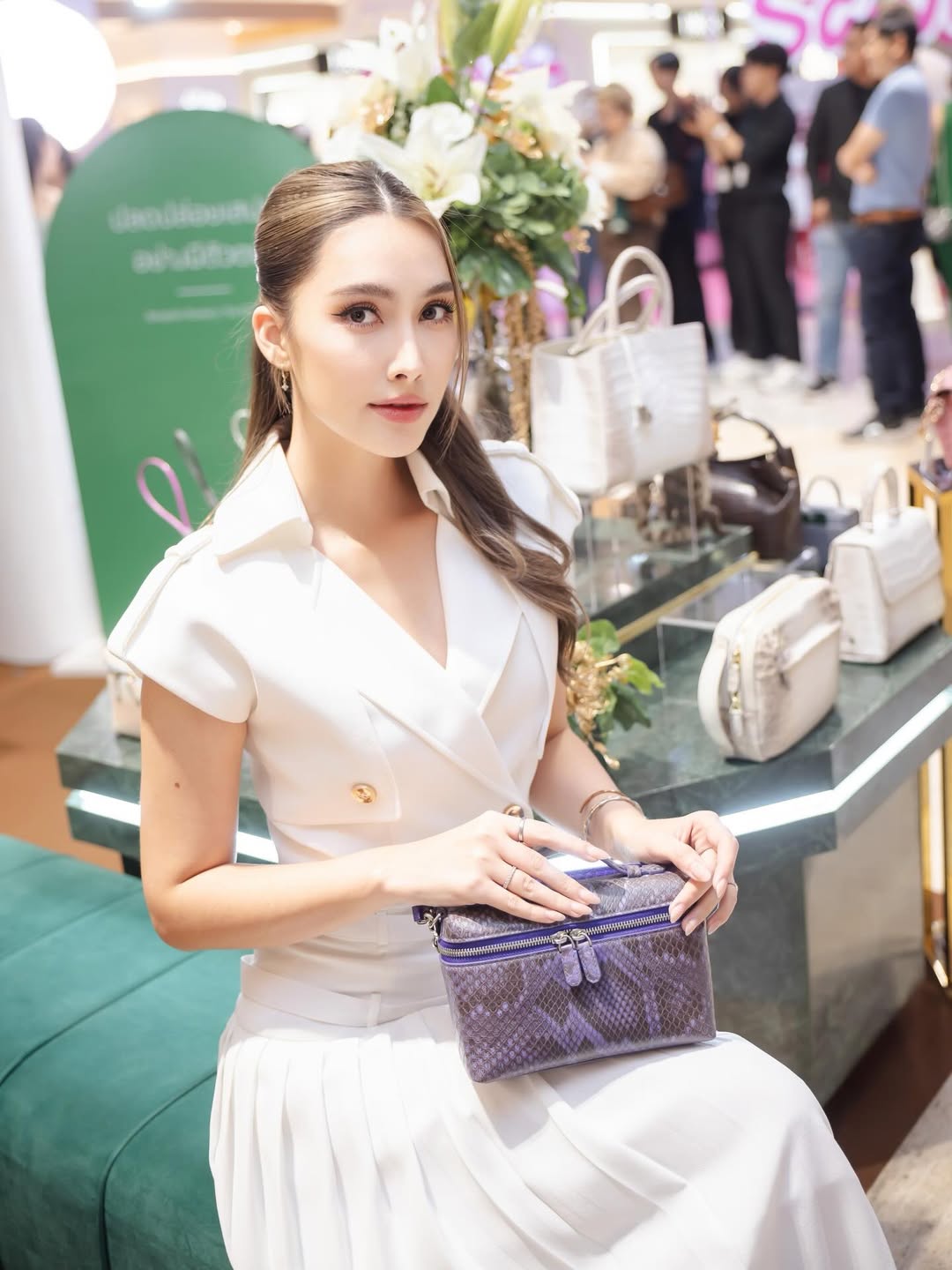 ฮาน่า ลีวิส