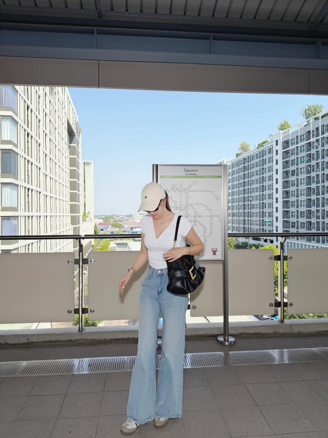 ฮาน่า ลีวิส