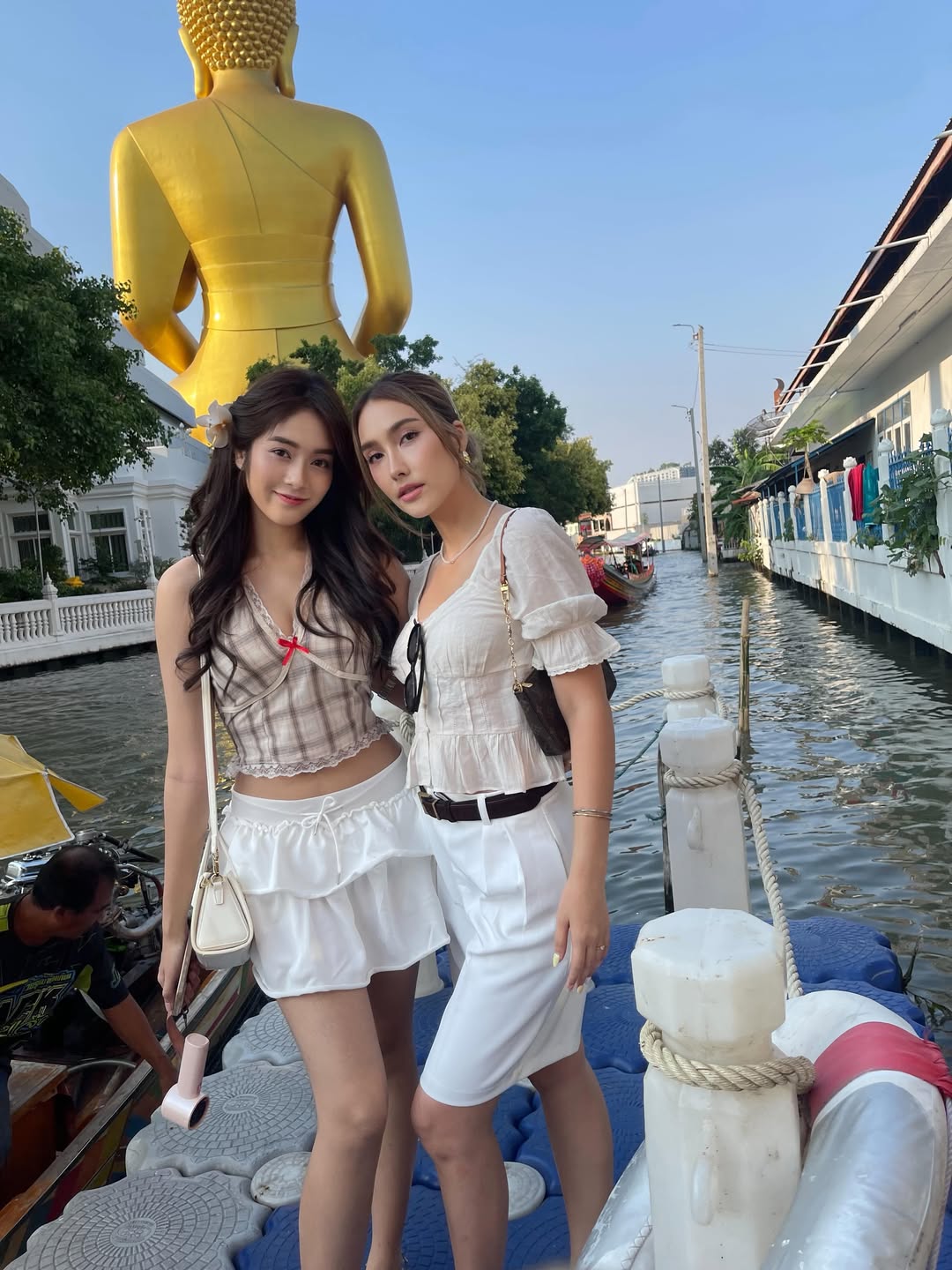ฮาน่า ลีวิส