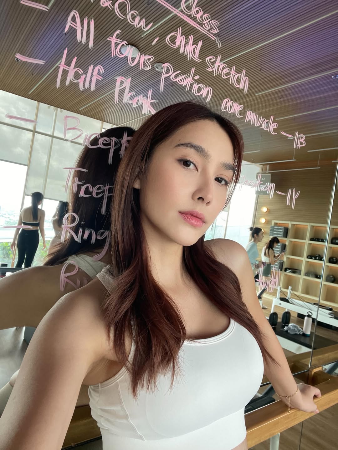 ฮาน่า ลีวิส