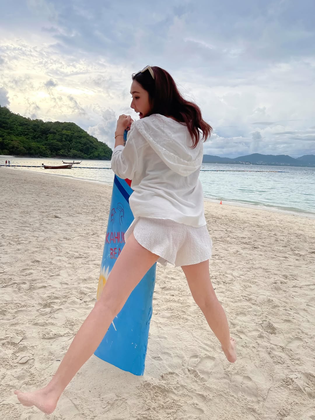 ฮาน่า ลีวิส