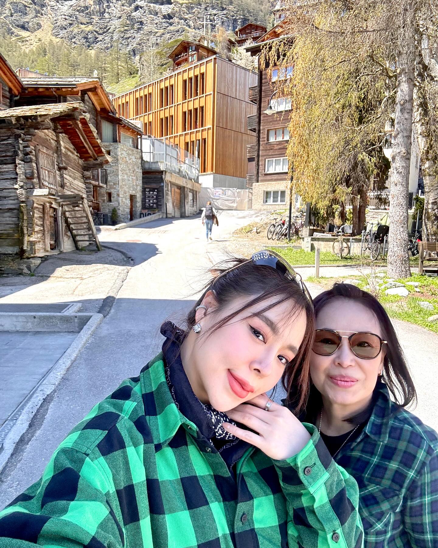 ซานิ - นิภาภรณ์ นิติธนการ