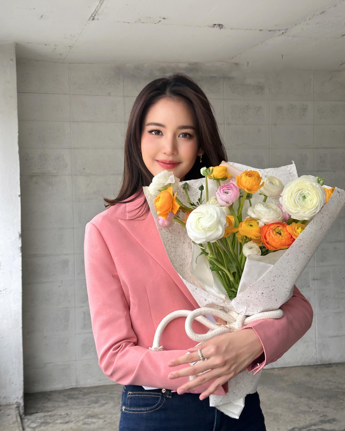 โบว์ - เมลดา สุศรี