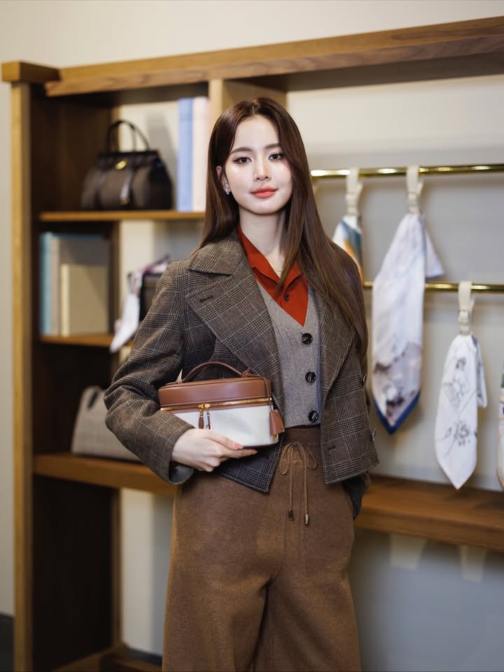 โบว์ - เมลดา สุศรี