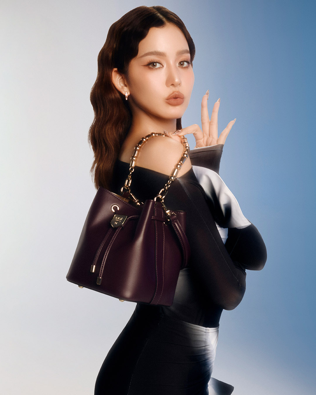 โบว์ - เมลดา สุศรี