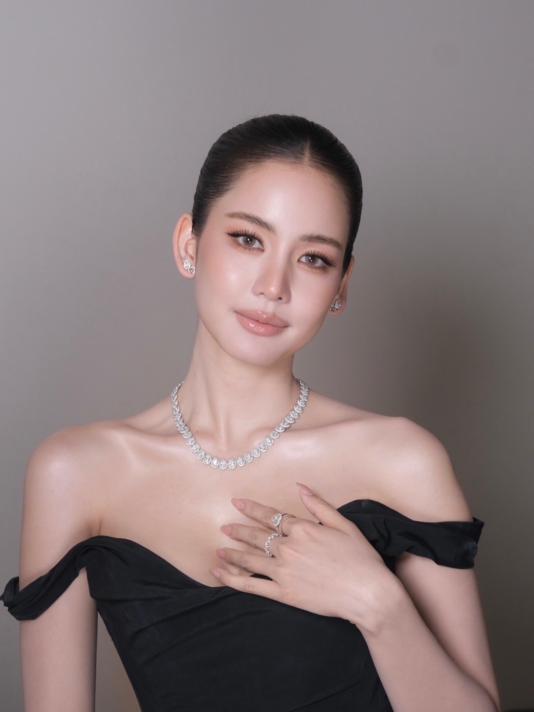 โบว์ - เมลดา สุศรี