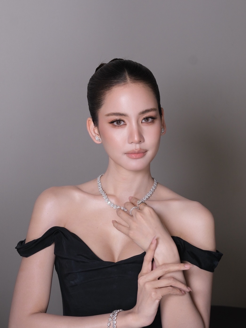 โบว์ - เมลดา สุศรี