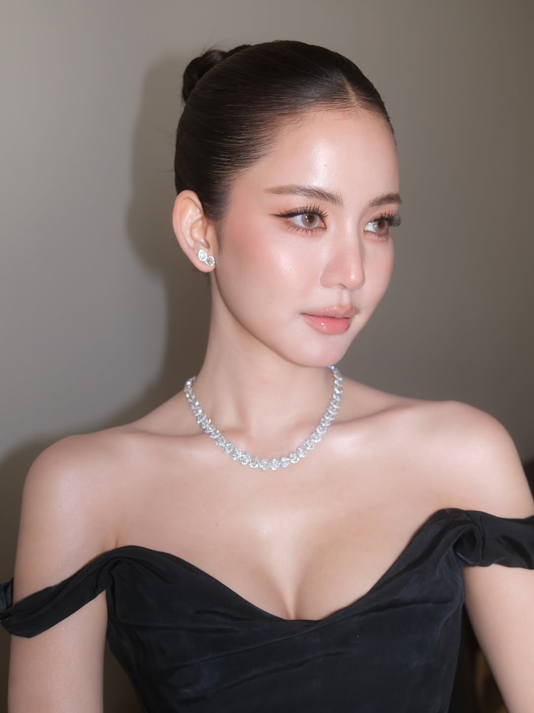 โบว์ - เมลดา สุศรี