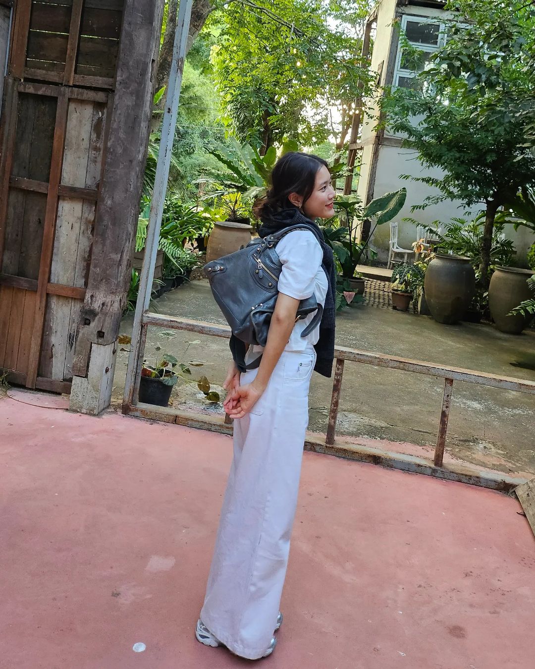 เบลล์ - เขมิศรา พลเดช