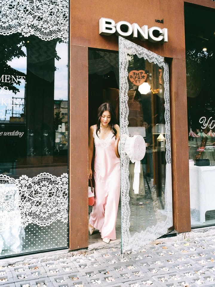 เบลล์ - เขมิศรา พลเดช