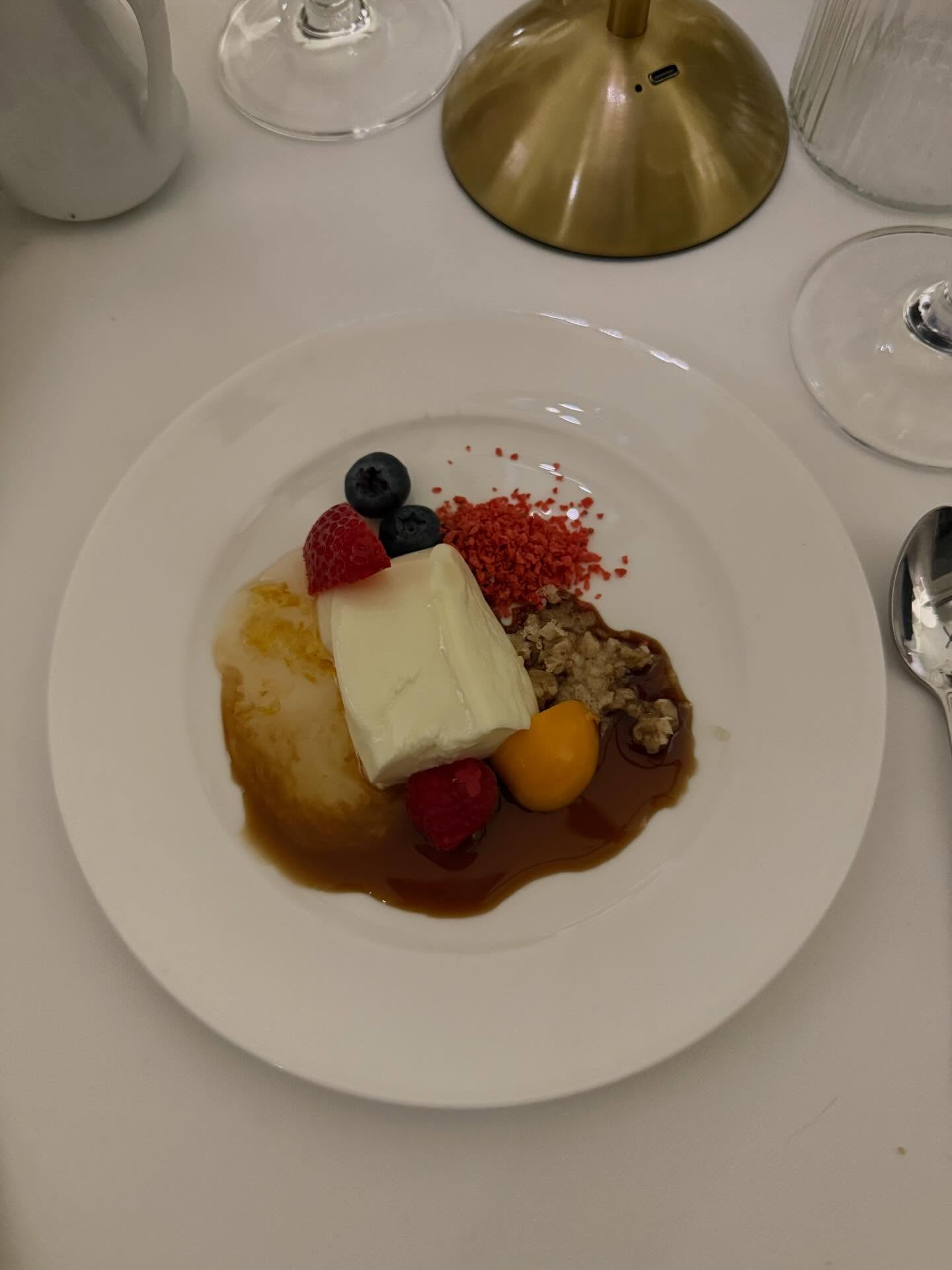 เบลล์ - เขมิศรา พลเดช